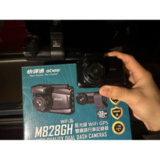自售 快譯通Abee M828GH 2K雙鏡頭行車記錄器