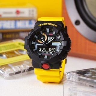[]錶子$行頭[] CASIO 卡西歐 G-SHOCK 復古錄音帶風格 雙顯運動腕錶-黃黑款(GA-700MT-1A9)