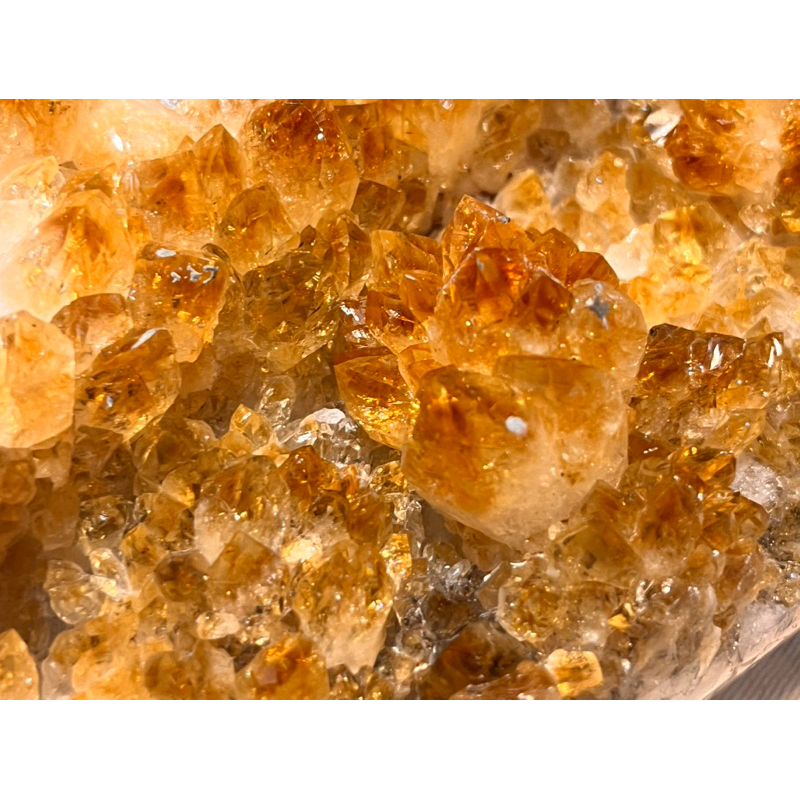 黃水晶花 「靈光綻放」天然黃水晶簇原礦｜喚醒內在太陽・召喚財富流動・靈性能量守護石