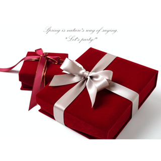 大款紅色絨布盒 正方形 絨布盒 禮物盒 首飾盒 絨布 訂婚 黃金首飾 珠寶盒 酒紅 戒指盒 收納盒 磁扣 項鍊盒 BX
