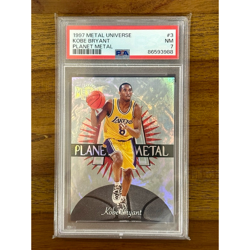 [NBA球卡] 1997 Skybox Metal Planet #3 Kobe Bryant PSA7