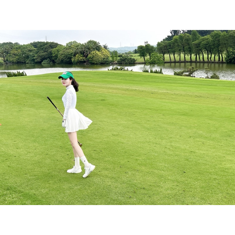 ecco 高爾夫球鞋 女 只穿過一次 高爾夫女生球鞋 高爾夫鞋 高爾夫女鞋 golf 近全新 保證真品 boa旋鈕