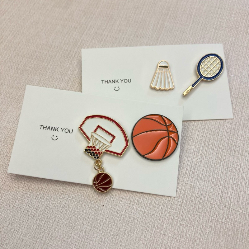 [新品] 🏀🏸籃球徽章 羽球徽章 運動徽章 籃球胸針 羽球胸針 籃球羽球小禮物 籃球羽球紀念品