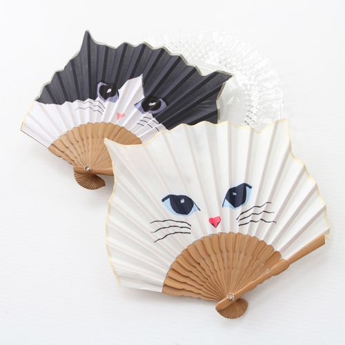 (超級推薦自留款)日本 Natti 折扇 古風扇子 扇子 手扇 團扇 附收納袋 黑貓 白貓 八燒 女兒日貨🎎