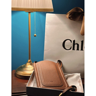 Chloé－logo皮革壓花 手機包 全新小可愛