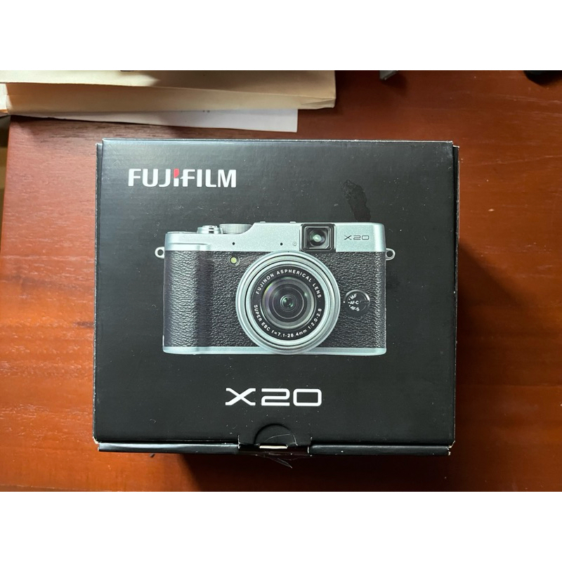 Fujifilm X20富士無反相機【銀】 ｜28-112mm ｜f2.0-2.8