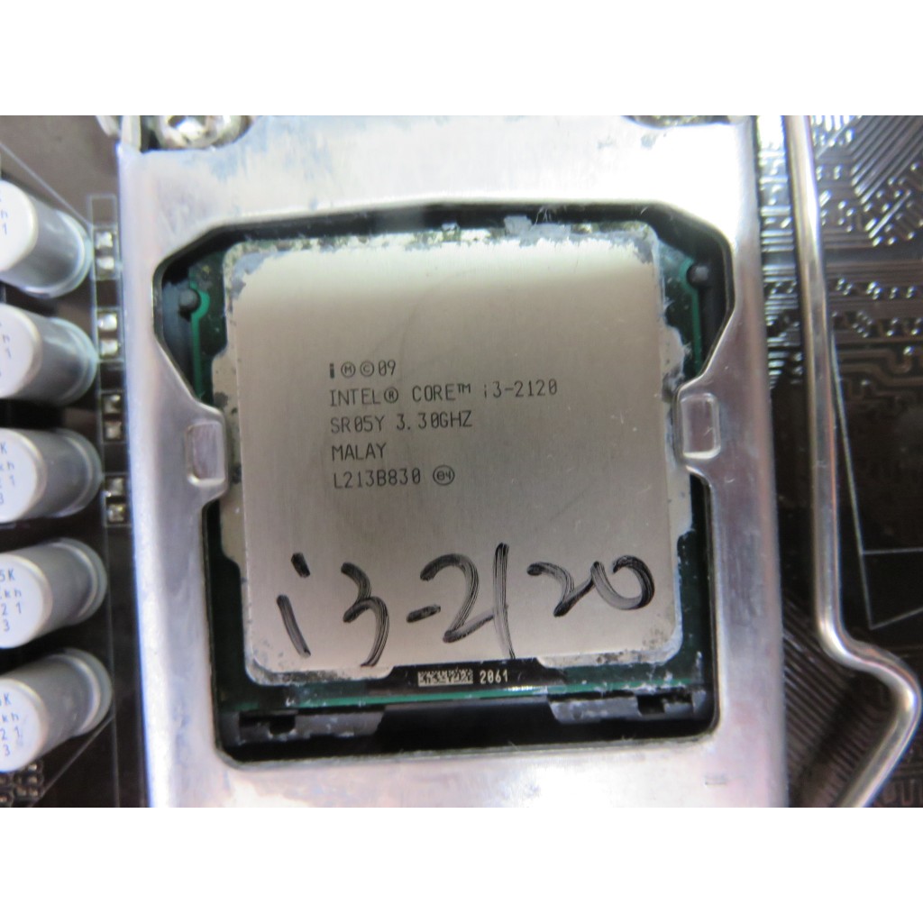 C.1155CPU- Intel Core i3-2120 處理器 3M 快取記憶體、3.30 GHz  直購價50