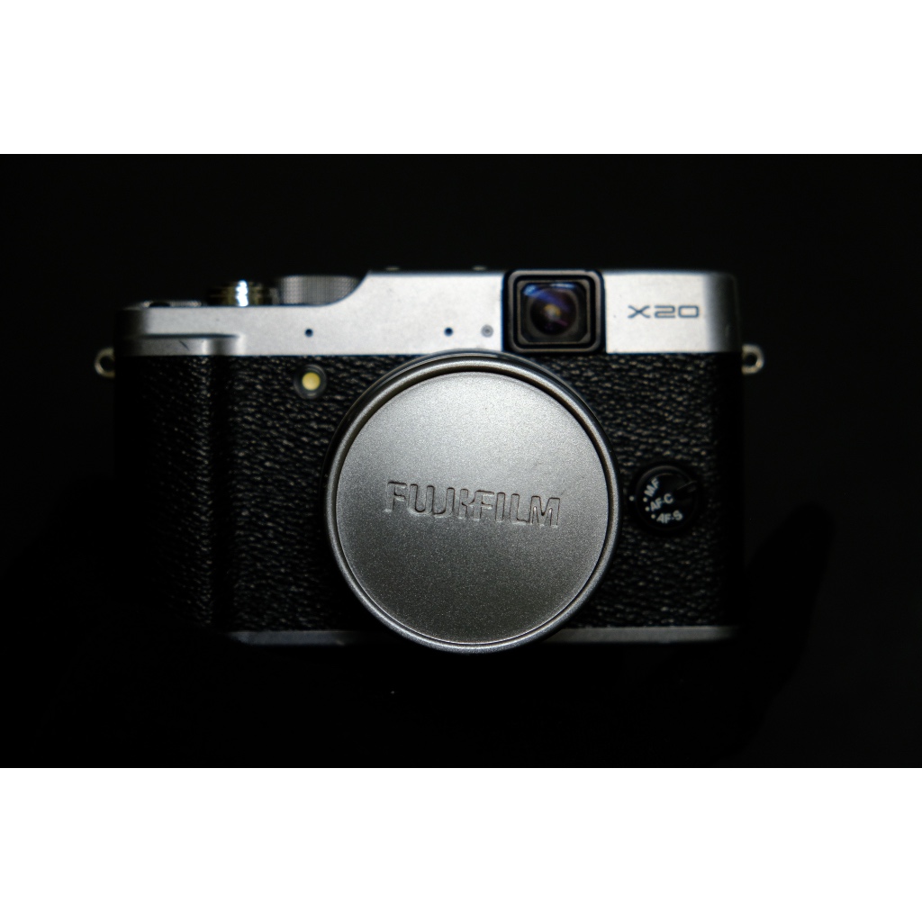 Fujifilm 富士相機 X20 銀 單機身