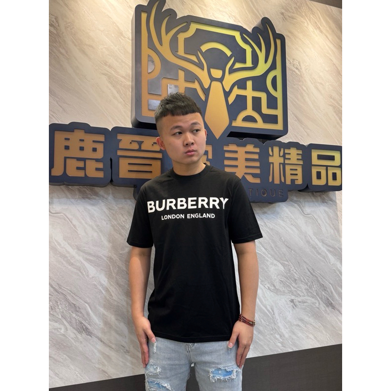 鹿晉歐美精品🦌 Burberry BBR 黑底倫敦文字短袖T恤