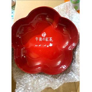 全新LE CREUSET 午後紅茶聯名花型盤（中）20cm 櫻桃紅、閃亮黃 花型深盤