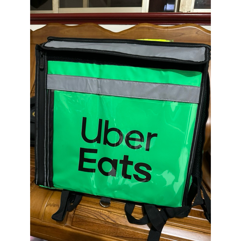 Uber eats 保溫箱 贈送一件超閃亮背心 9.8成新 可議價