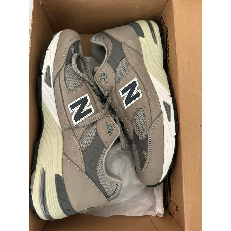 New Balance 991 US9.5