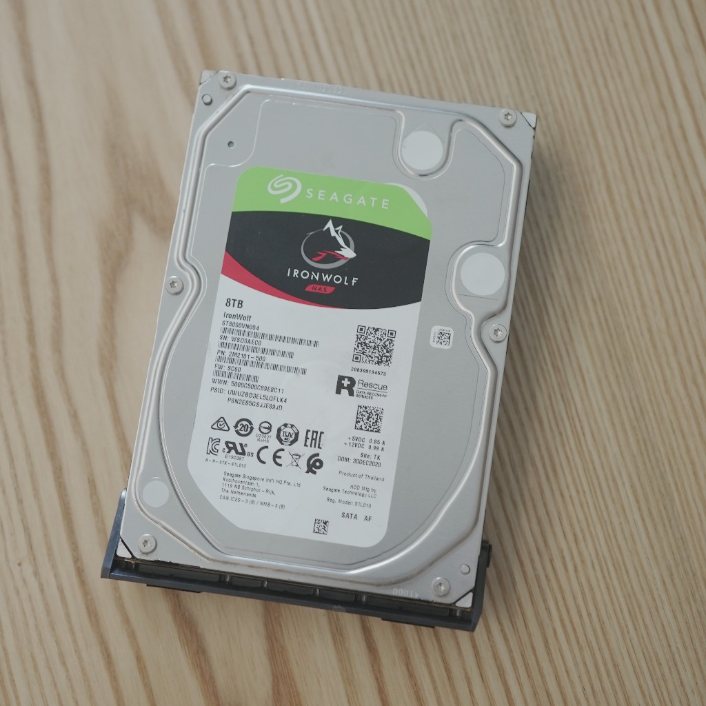 Seagate【IronWolf】 8TB 3.5吋NAS硬碟 (ST8000VN004) 二手