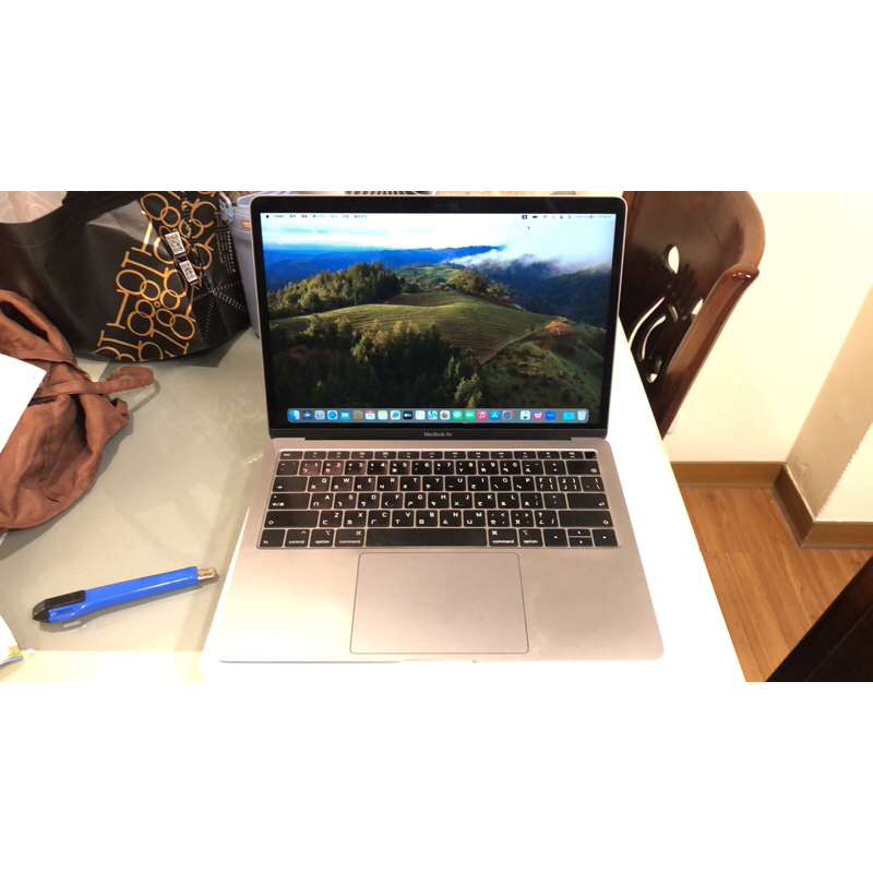 嘉義市東區超美現貨MacBook Air (Retina, 13 英吋, 2018）8g 128g附充電器