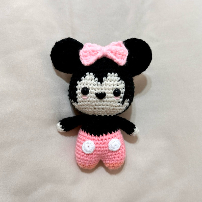Minnie 米妮老鼠 米奇 鉤針娃娃吊飾 鑰匙圈 掛飾 生日禮物 手作毛線娃娃 手工毛線編織 手創玩偶 針織 鉤織
