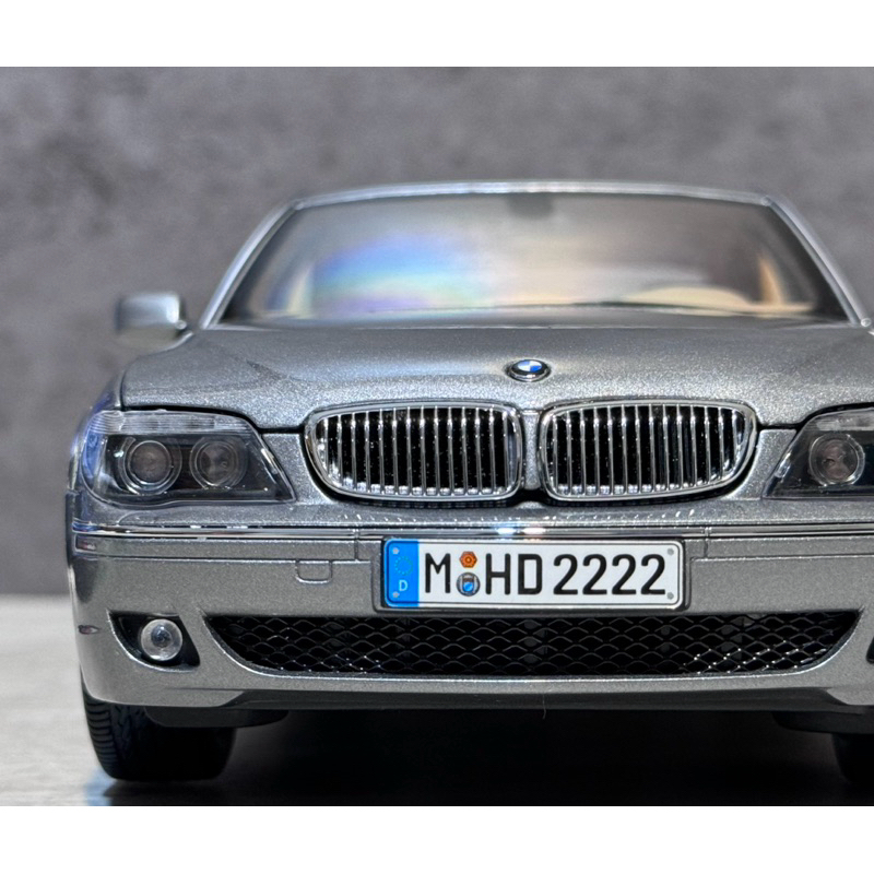 【BMW原廠精品Kyosho製】1/18 BMW e66 750Li 經典鈦色1:18 模型車