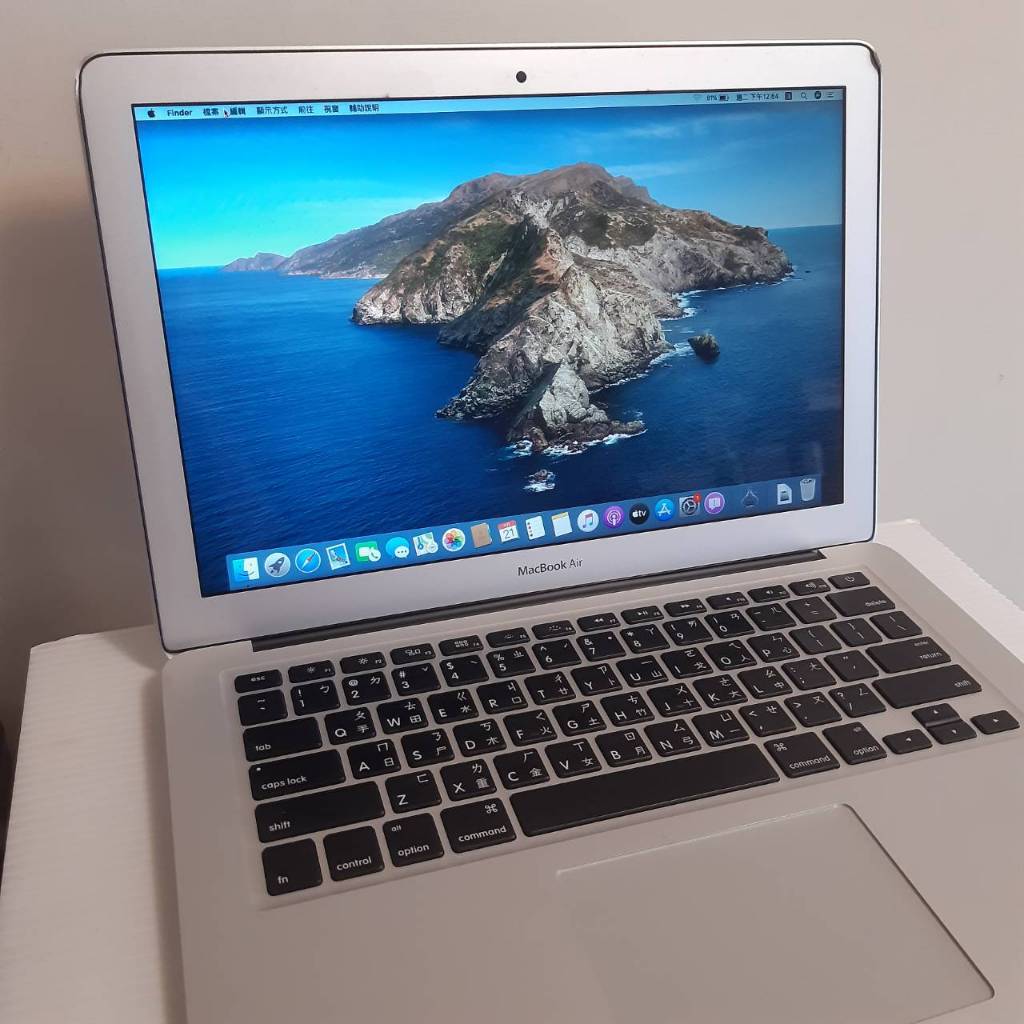 二手 MacBook air A1466 2017 軟體版本 MACOS CATALINA 10.15.3 8G/128