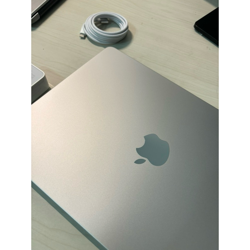 全新 MacBook Air M2 8g 512