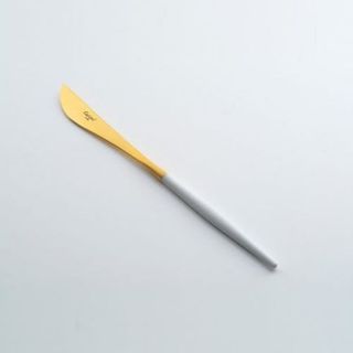 【Cutipol】GOA 霧面白柄金餐刀《泡泡生活》餐具 擺盤 儀式感