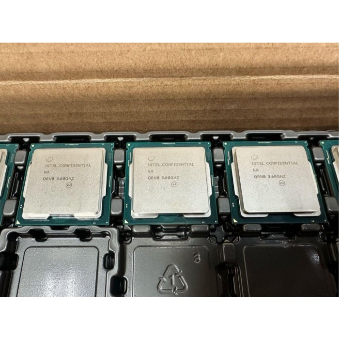 ☆【 Intel i7-9700K 】☆3.60 GHz QRNB CPU 散裝