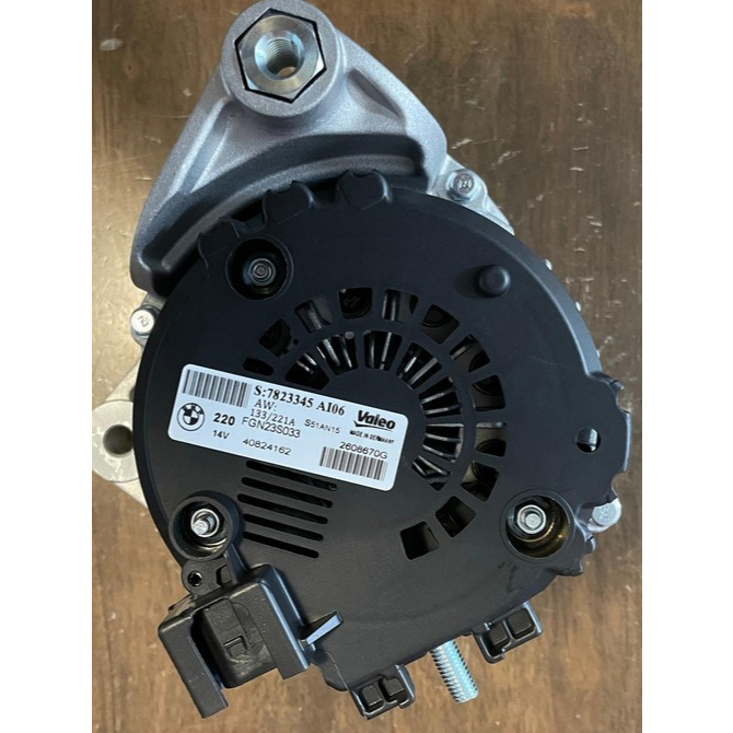 代購 全新 BMW F20 F80 F34 F31 F33 F36 F85 F86 N47 N57 B47 原廠發電機