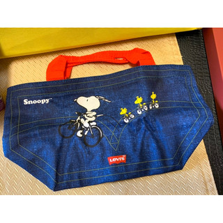 全新Snoopy 史努比 7-11春日時尚午餐袋 便當袋 Levi's聯名單寧風 28*13*15.5公分