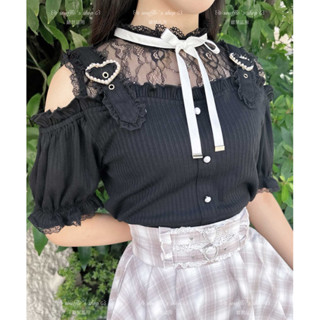 🤍預購 ROJITA 原單 蕾絲立領珍珠愛心裝飾吊帶挖肩上衣