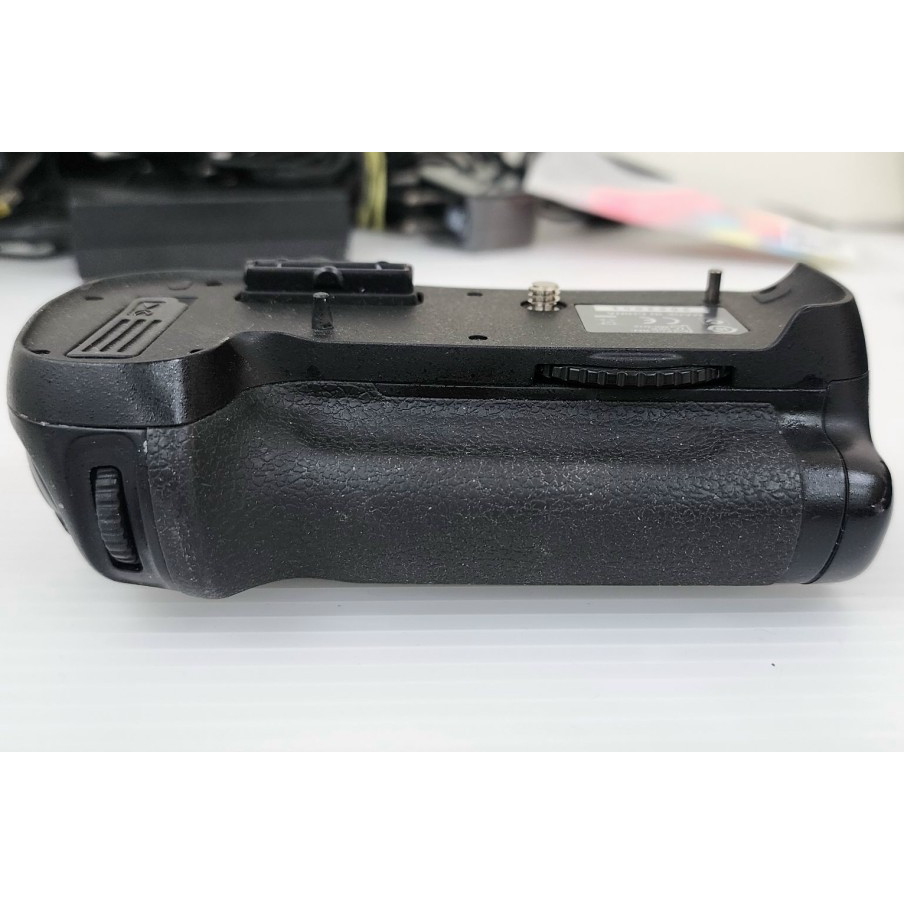 [崴勝3C] 二手 原廠 Nikon MB-D12手柄手把 D800 D800E EN-EL18 外掛電池盒
