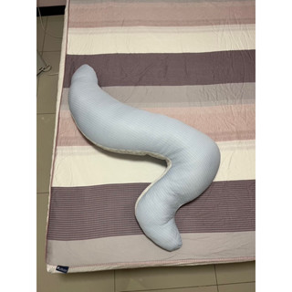 孕婦枕 /月亮枕/餵奶枕/舒壓枕 抱枕 /近全新/下單前請先聊聊