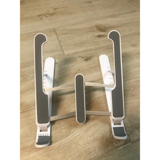 ［二手］ABS升級塑膠筆電散熱支架，穩固輕便好攜帶