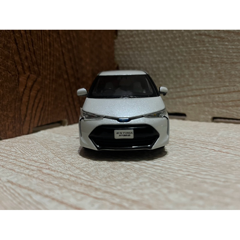 TOYOTA PREVIA 白色 1/30 日本原廠展示模型車 附展示盒