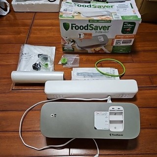 極新 FoodSaver 輕巧型真空保鮮機VS1193 極少用 搬家出清