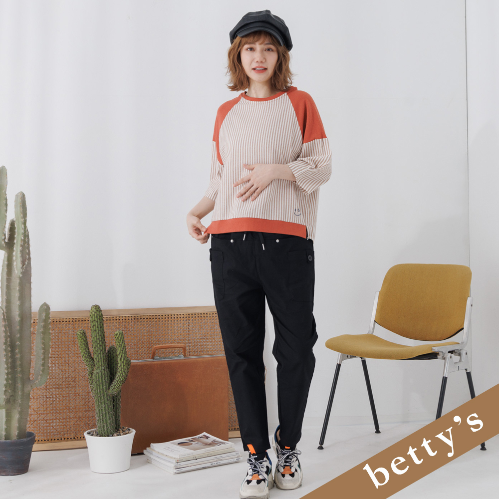 betty’s貝蒂思(25)腰鬆緊綁帶釘釦多口袋長褲(黑色)