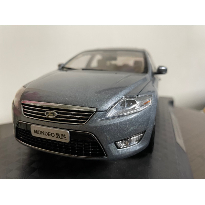 Mondeo 1/18 模型車 早期絕版模型車