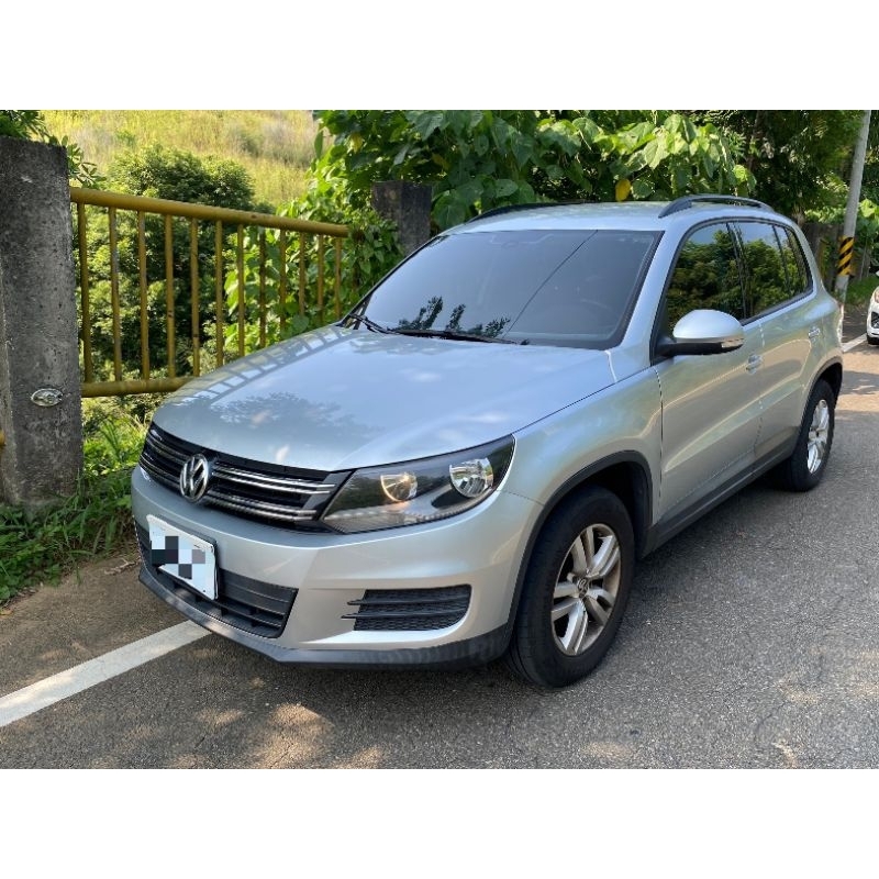 2013 tiguan 1.4 跑11萬 售21萬 台中看車 0977366449 陳 自售