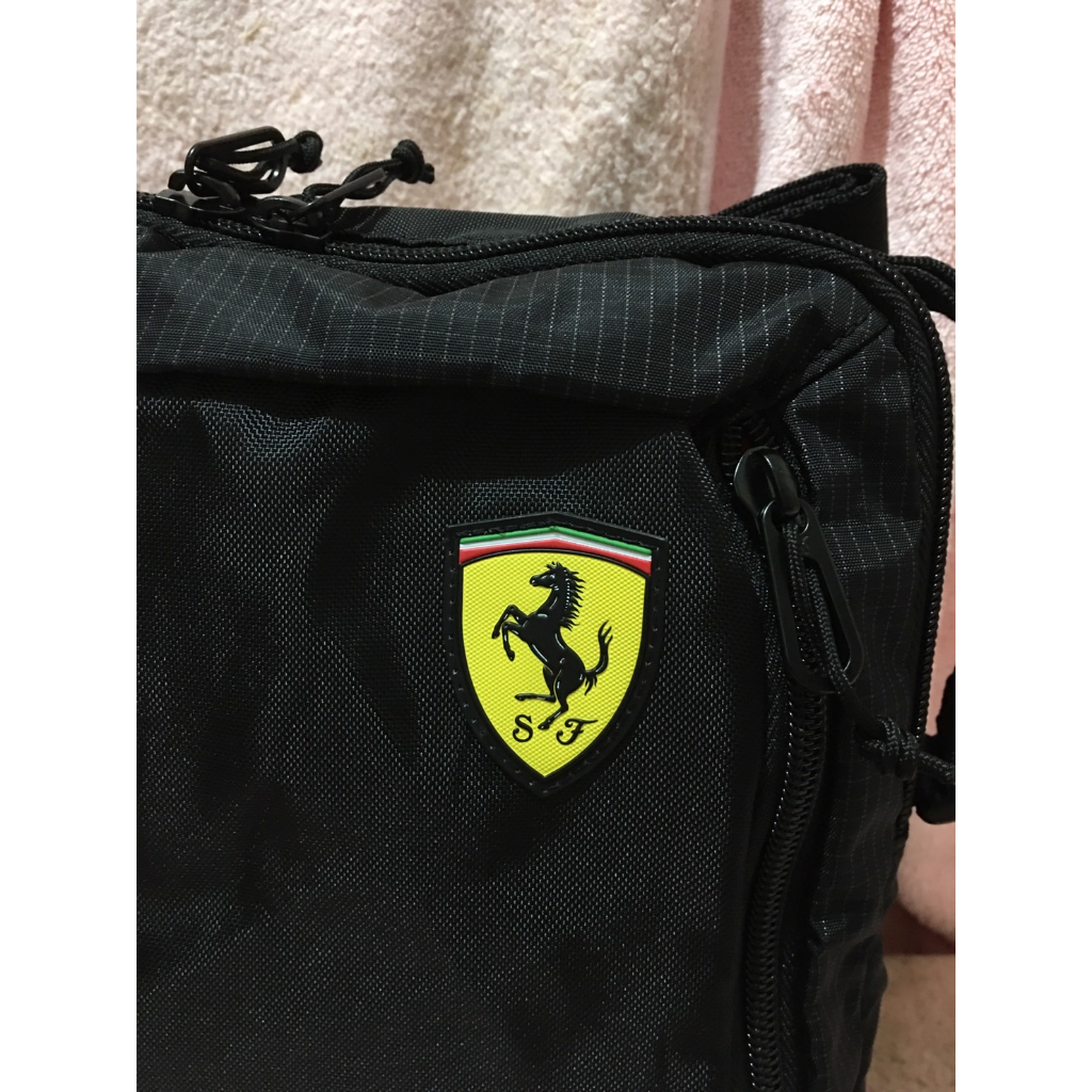 包包13 全新 正品 現貨 售完為止 Puma 法拉利 側背包 肩背包 斜背包 有紅色和黑色兩款 有3個拉鍊分袋