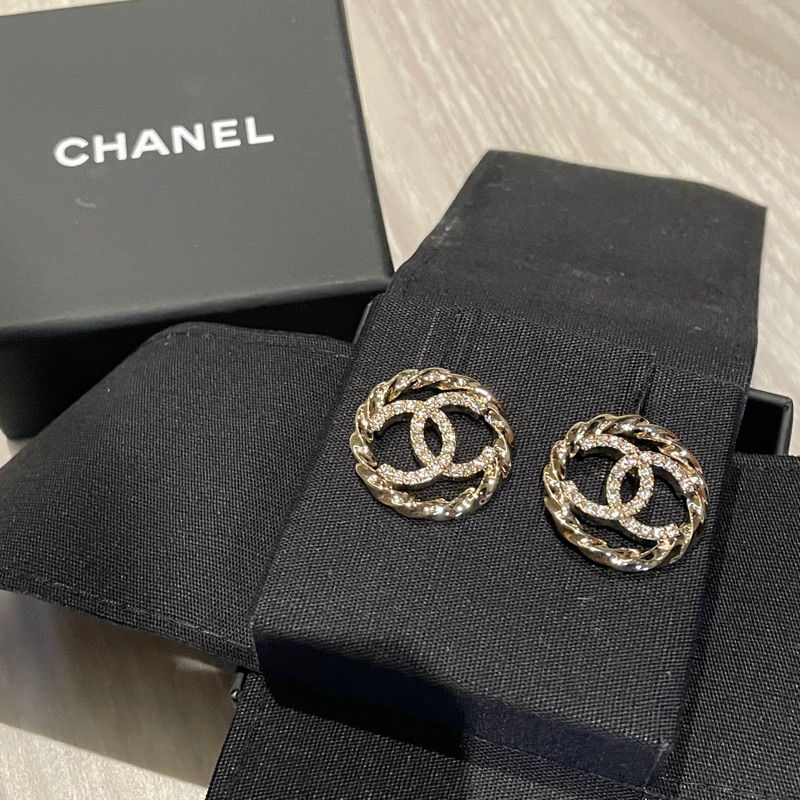 全新 香奈兒 Chanel 氣質 圓形 麻花 鏤空 耳環 耳針 爆款 基本款 淡金色