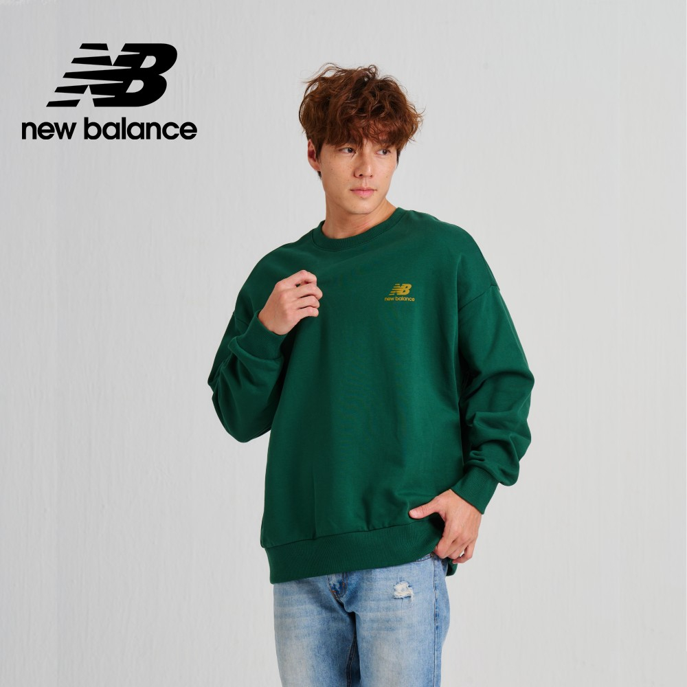 【New Balance】 NB SDS背面插畫長袖上衣大學T_男性_綠色_AMT33365NWG