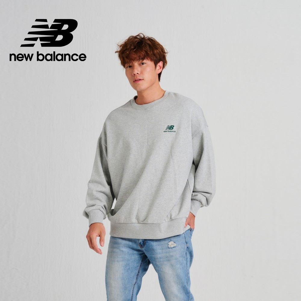 【New Balance】 NB SDS背面插畫長袖上衣大學T_男性_灰色_AMT33365SEY