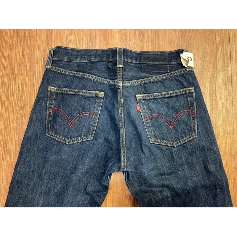 二手Levi’s經典501排扣牛仔褲30腰