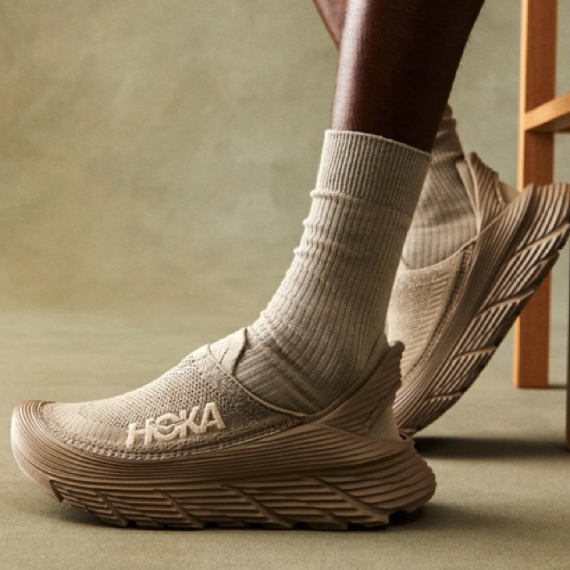 HOKA ONE ONE Restore TC 恢復鞋