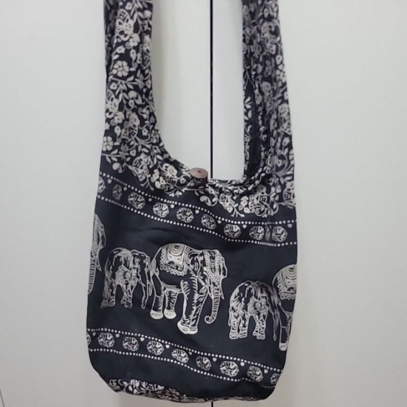 泰國 大象 側背包 斜背包 純棉 拉鍊 復古扣  購物袋 容量大 泰國製