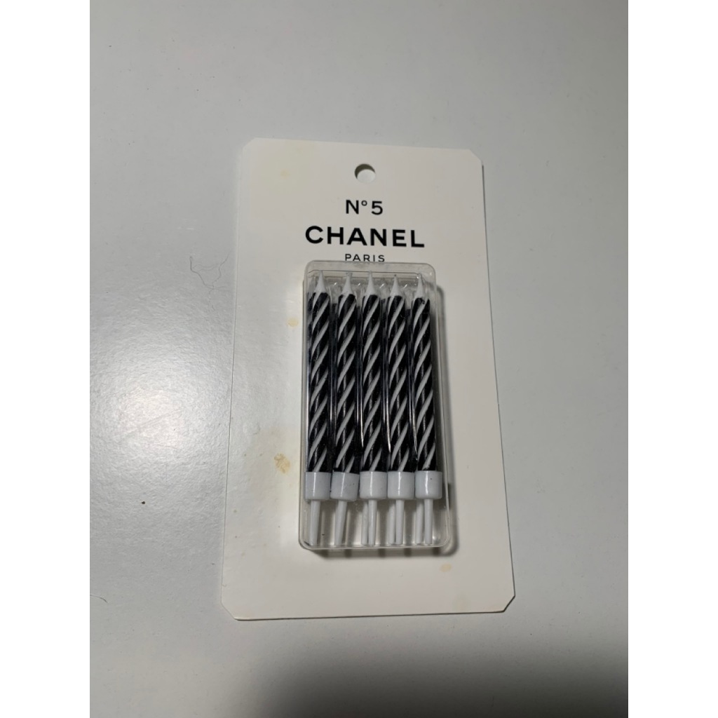 小資的奢華：經典香奈兒5號Chanel No.5生日蠟燭 | 全新