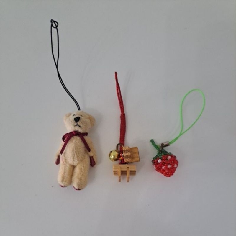 可愛吊飾 裝飾品 小熊 木屐 草莓 鬍子 環球 韓國 星座-雙魚座 鑰匙圈