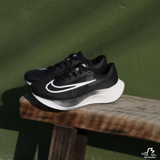 【奶大大球鞋代購社團】Nike ZoomX Zoom Fly5 黑白 慢跑鞋 DM8968-001