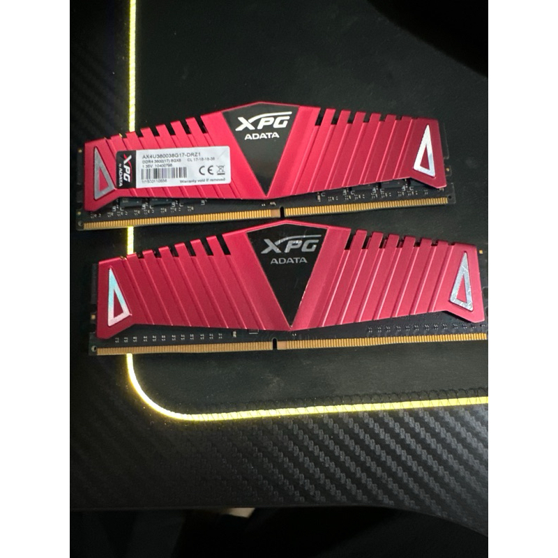 二手威剛 DDR4 3600 8GB二條（16GB)