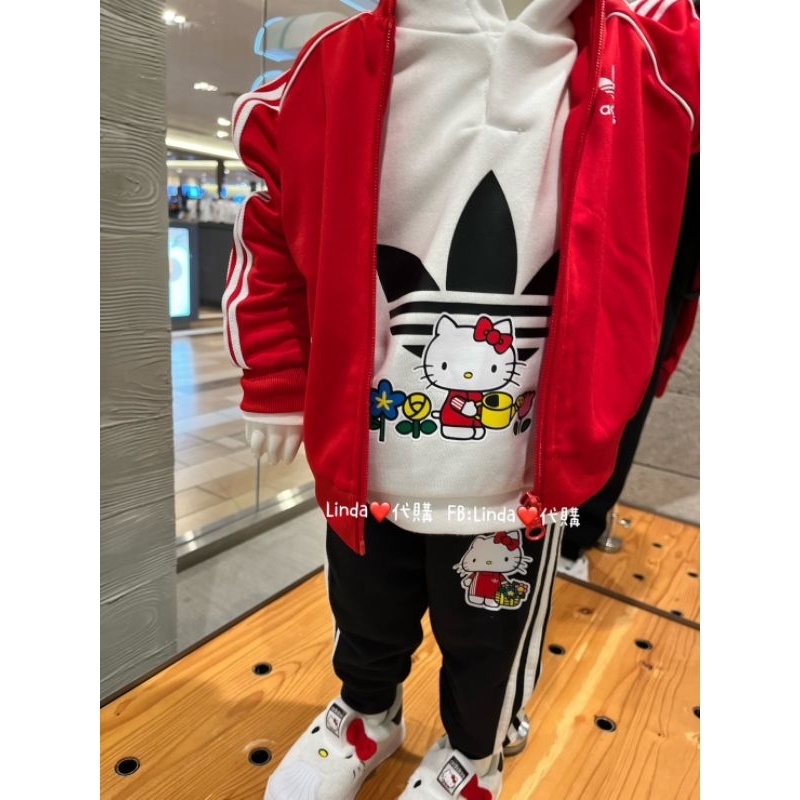 Linda❤️代購 ⚠️ Adidas 童裝 HELLO KITTY 長袖 長褲 帽T 凱蒂貓 運動套裝 II0857