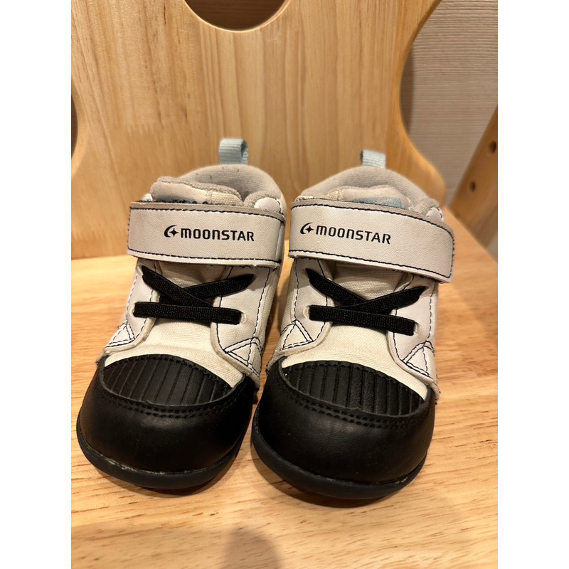 Moonstar 黑白款寶寶鞋二手 6.5成新 尺寸13.5 EE