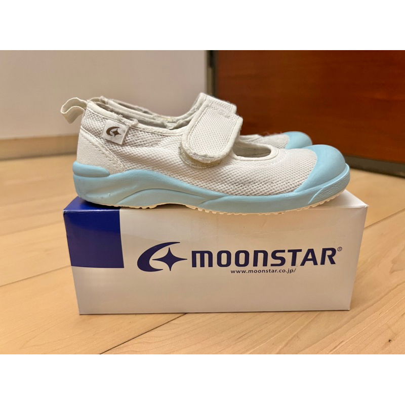 二手 moonstar 冰雪奇緣室內鞋 淺藍 17cm，七成新，附鞋盒