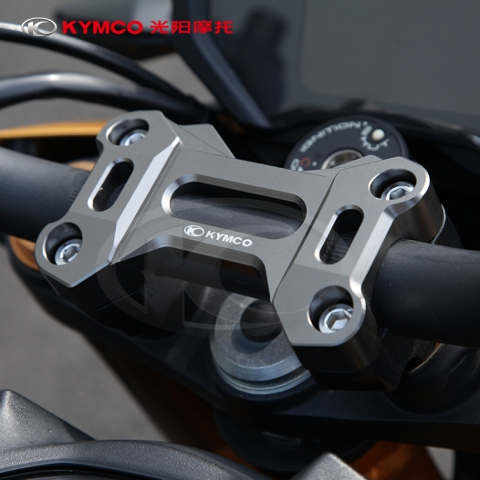 Mm. KYMCO 光陽 原廠精品 Krider 400 手把壓板 GH-53230-ADF8-A0